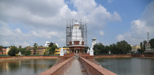 Balgopaleshwar temple in Granthkut style