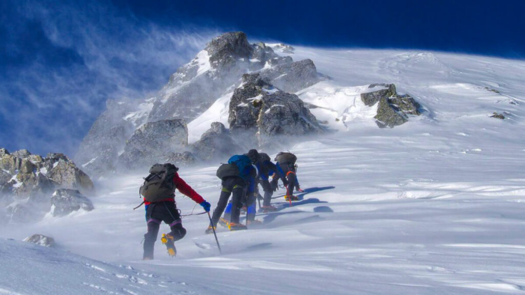 Lobuche peak climbing difficulties